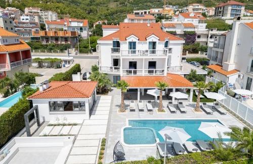 Podstrana Villa | New! Luxury beachfront Villa Providenca