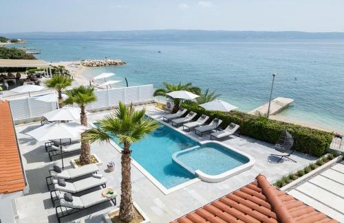 Podstrana Villa | New! Luxury beachfront Villa Providenca