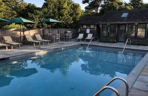 West of Town House | New Luxury Home in Cisco/Miacomet Area