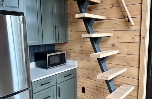 Perryville Cabin | New! Luxury Meets Nature - TreeRise at BaseCamp
