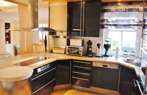 Binz Apartment | New! Luxury penthouse in 1A location with sauna and rooftop terrace, beach chair on the beach