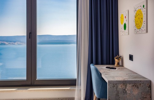 Celina Villa | New Luxury Villa Dispet with sea views, pool, hot tub, cinema and gaming room