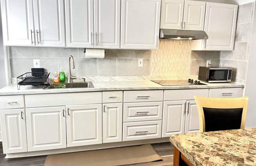 Waterbury Apartment | New Luxury Waterbury Stay