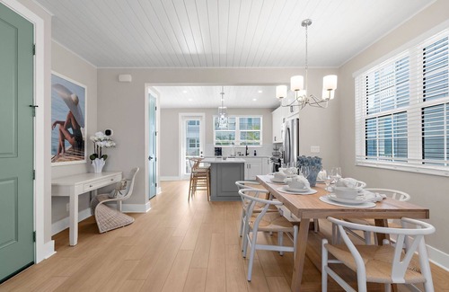 Cortez House | ⚓NEW! Manatee Dreams, Pool/Boat Slip, & Min to AMI!⚓