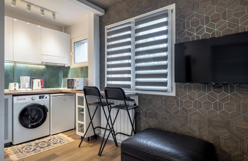 Bucharest Apartment | New Modern Central near Old Town