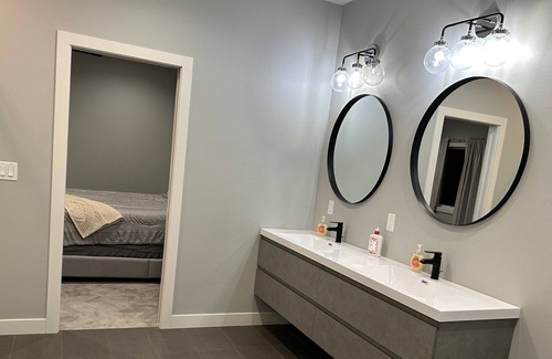 May City House | New Modern Comfort