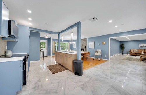 Liberty House | NEW! Modern Luxury Home- Lake Access!