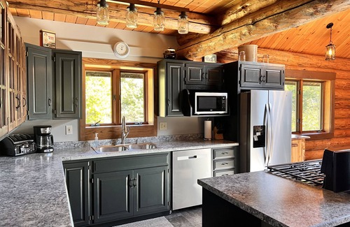 Arkansaw Cabin | NEW! - Must See True Log Home - Longview Haven