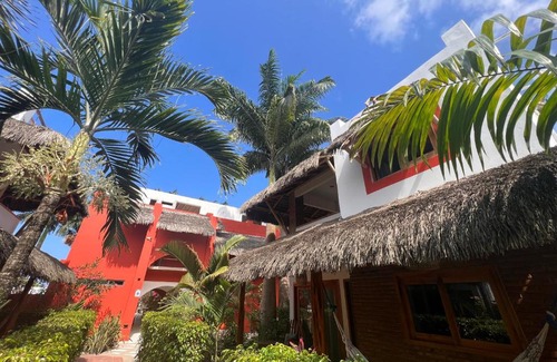 Puerto Lopez Hotel | New Nautilus Lodge