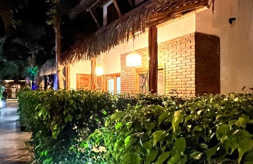 Puerto Lopez Hotel | New Nautilus Lodge