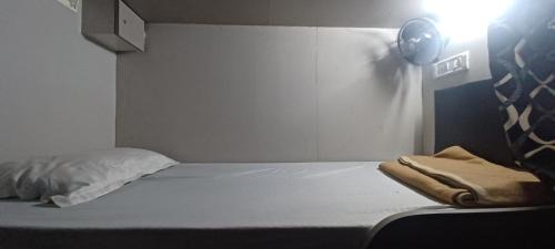 Jogeshwari East Hotel | New Passenger Dormitory