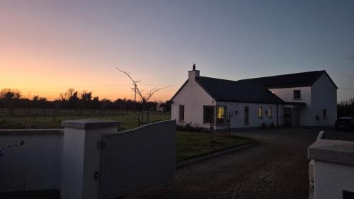 Ardclough Apartment | New, private, rural retreat near K Club