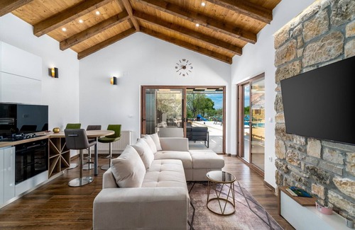 Oklaj Villa | New! Promina luxury villa with 72sqm Heated Pool, Jacuzzi, Infrared Sauna, Tennis court, Media room