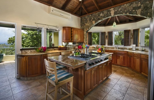 Peterborg Villa | New Rates to Fit Your Budget in Paradise! 5-Star Vacation at Magens Hideaway, n
