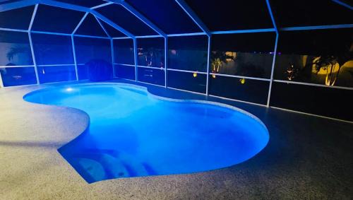 Bradenton House | NEW Renovated luxury home with private heated pool, game room Near Anna Maria Island and IMG