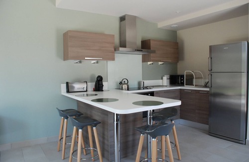 Roussillon Cottage | New ROUSSILLON: Seasonal Rental St. Louis John's Wort