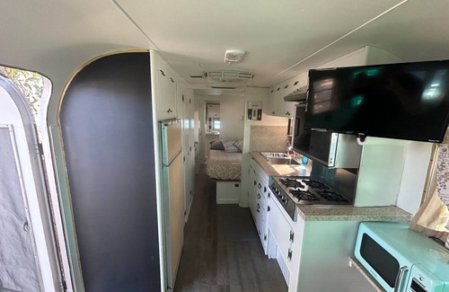 St. Anthony RV Rental | *NEW* Sand Dunes Vintage Camper ~Sand Hills Resort