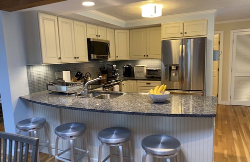 Mashpee House | New Seabury Home with Heated Pool and Hot Tub