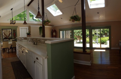 Summersea House | New Seabury Retreat. Butchart Gardens' Inspired Garden (Victoria BC,)