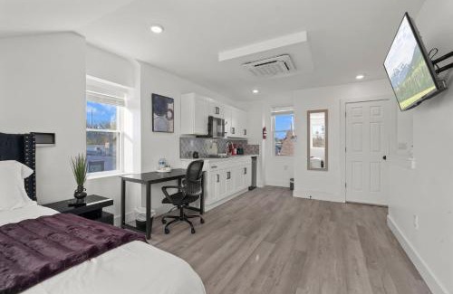 Chester Hotel | New Season Royals, Airport West