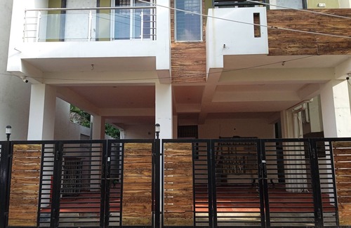 Chennai Apartment | New Service apartment with parking near Porur