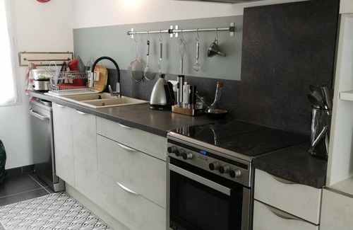 Bedoin House | New single-storey house in village center