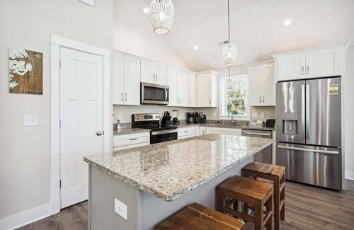 Monteray Shores House | New,Soundside,Luxury,PetFriendly Home,Private Pool