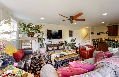 Pond Cove House | New South Portland Cottage, 10 Minutes to Downtown, Great for Entertaining