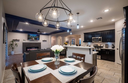 El Paso House | * New Spacious 4 BED 3bath Home W/Beautiful Yard/Fire Pit/Grill/Gym/PingPong*