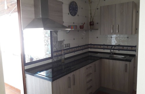 Ciudad Jardin Condo | NEW ! SPACIOUS, BRIGHT, CENTRO CÓRDOBA, NEXT TO RENFE/AVE/BUS
