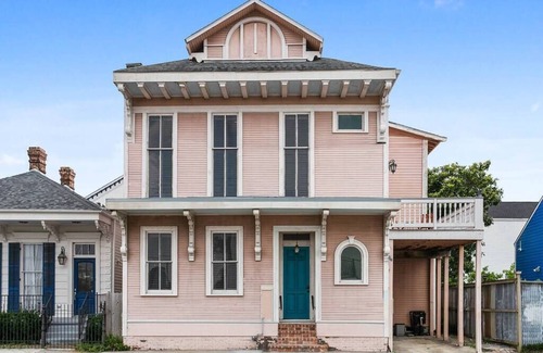 Faubourg Lafayette House | New! Stately Home w Modern Flair Centrally Located