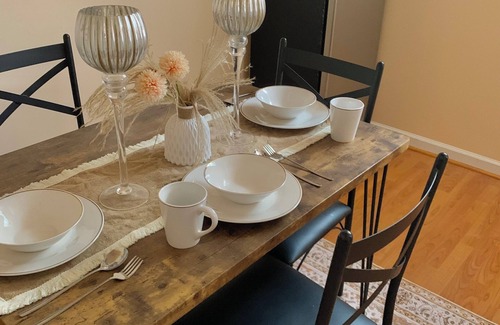 Charlottesville House | NEW Stay at Cozy Woodside Retreat