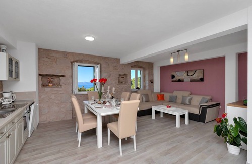 Blato House | NEW! Stone house in quiet location, heated pool + sea views, ideal for familys
