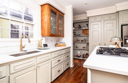 Fondren House | NEW! Stylish and Modern Home In the Heart of the Popular Fondren District