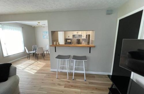 Reminderville Apartment | New Stylish Condo Monthly Rental