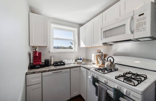 Hackensack River Waterfront Condo | NEW! Stylish Jersey City Escape Near NYC