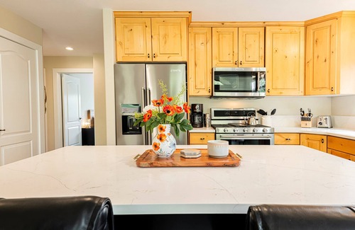 Park City House | *new* Summer at SunPeak - Hiking, Lounging, Park City Luxury Living