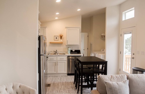 Valle House | NEW! THE RETREAT Ranch House - Only 20 minutes from the Grand Canyon