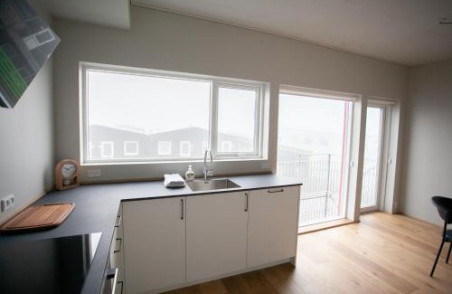 Hoyvik Apartment | New Three Bedroom Townhouses with Sea View