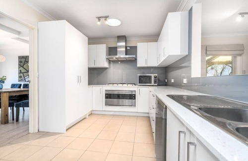 Dickson Apartment | New to VRBO: 4BR/2BA House Nestled in a Quiet Spot in Dickson