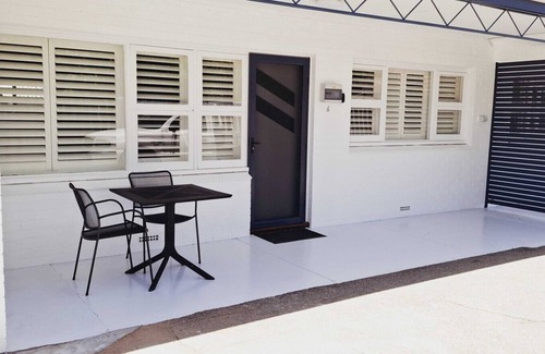 Rockingham Apartment | New to VRBO: Inviting Stay in Rockingham City Centre