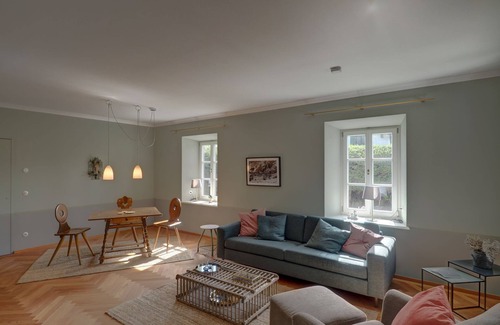 Tegernsee Apartment | New top-equipped vacation apartment - 20m to the lake in historic monastery fiefdom