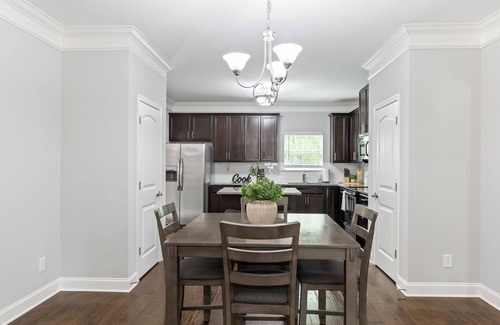 Opelika House | New updated home close to RTJ and Auburn!