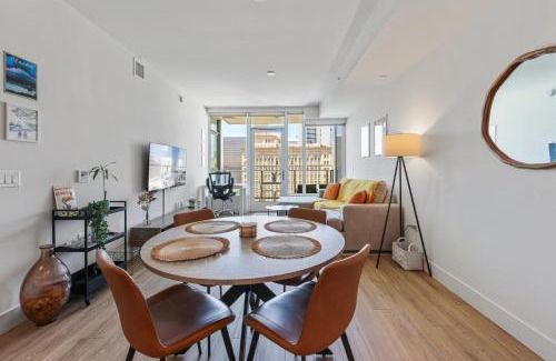 Civic Core Apartment | NEW Upscale Downtown San Diego Stay Queen Bed Pool & Sauna