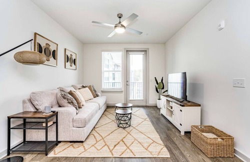 Southwest Raleigh House | New Upscale Home w/ Delicate Touches near Downtown