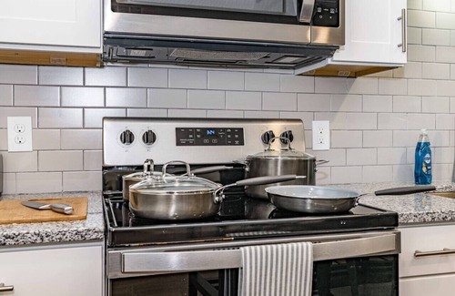 Southwest Raleigh House | New Upscale Home w/ Delicate Touches near Downtown