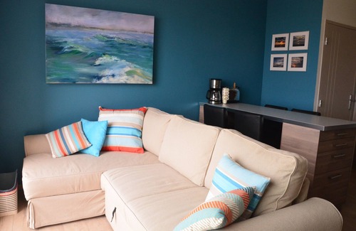Plomodiern Apartment | New waterfront rental with sea view