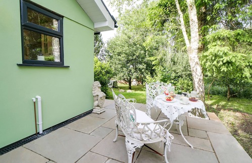 Bugle House | New with special offers - Purrfect Retreat sleeps 4+dogs