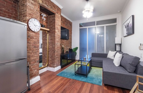 East Village Apartment | New York Nook: Full Equipped Cozy 2-Bedroom LES