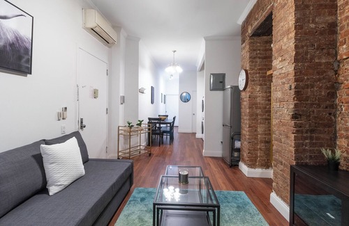East Village Apartment | New York Nook: Full Equipped Cozy 2-Bedroom LES